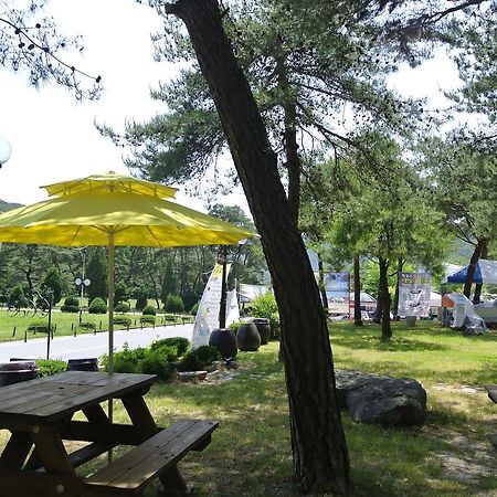Lake Hills Hotel Songnisan Boeun Buitenkant foto