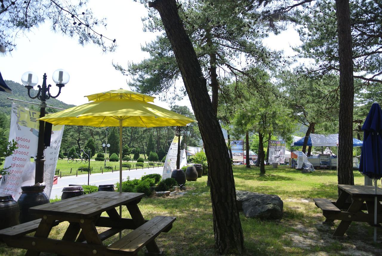 Lake Hills Hotel Songnisan Boeun Buitenkant foto